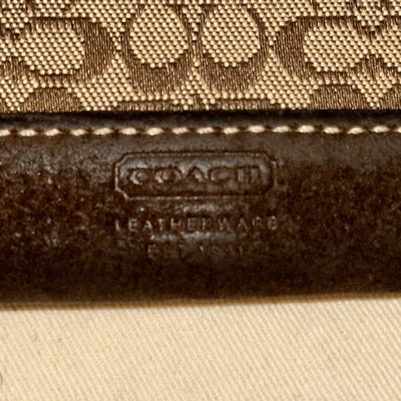 CLOSET CLOSING DOWN Vintage Coach keychain/wallet - Picture 2 of 5